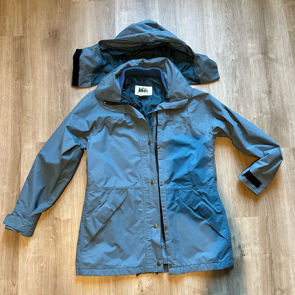 REI rain jacket Blue Hooded M